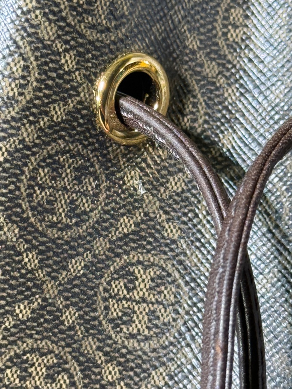 Pre-Owned Tory Burch T Monogram Coated Canvas Bucket Bag in French Press - Picture 14 of 15